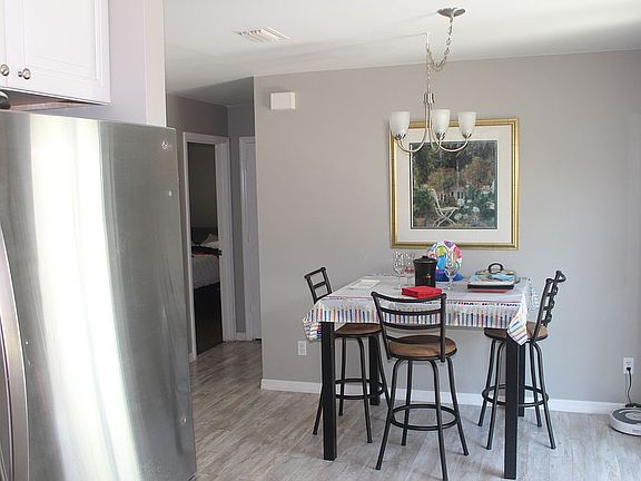 5th image of 1115 San Remo Ln