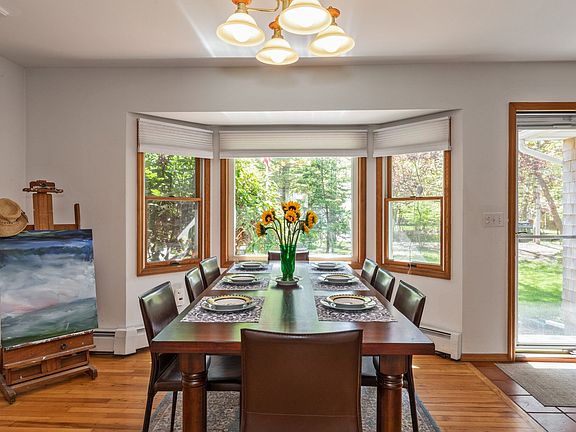 4th image of 26 Pembroke Dr