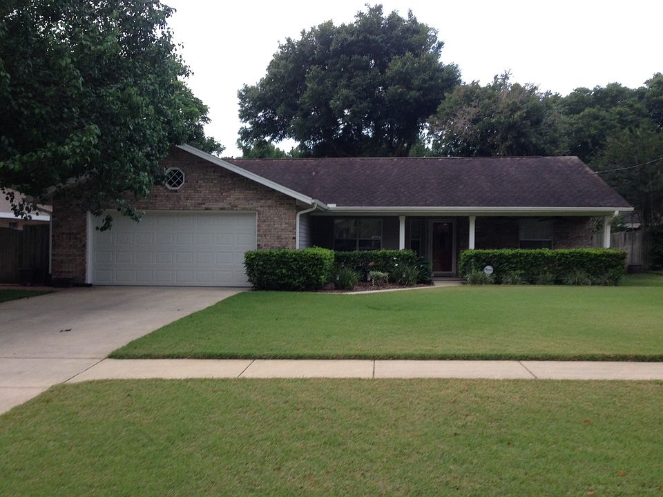 1st image of 940 Limewood Ave