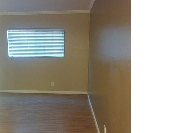 2nd image of 4038 48th St APT 4