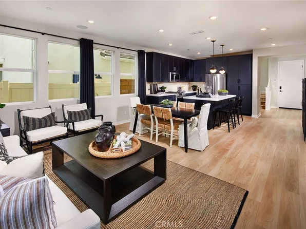 4006 Shada Ln, Corona, CA 92883