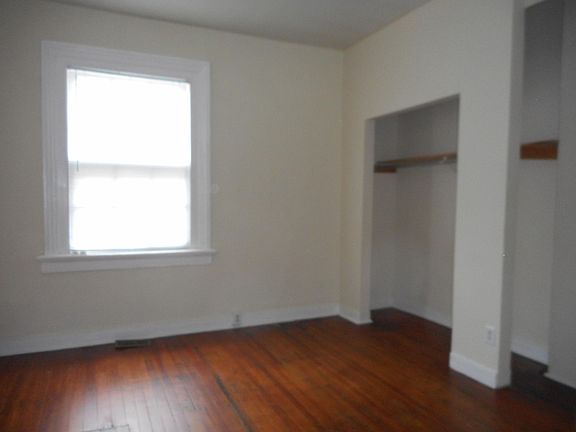5th image of 1 E Marshall St #2