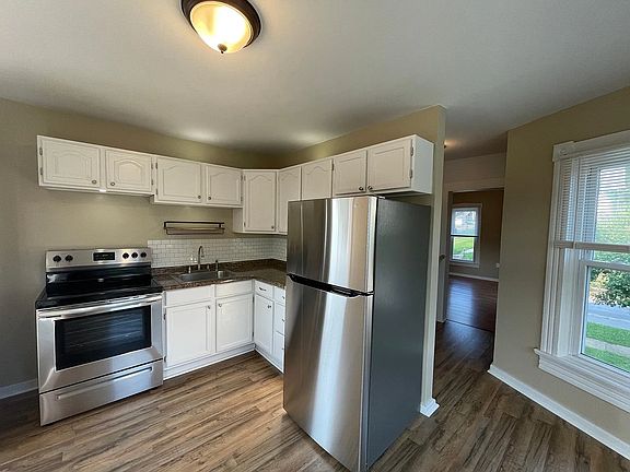 3rd image of 205 N Brady St APT 2