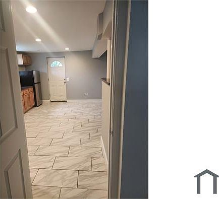 4th image of 3504 Liberty Heights Ave #T