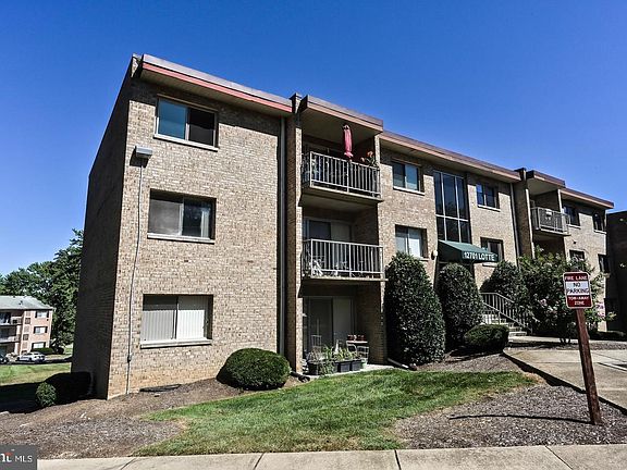 2nd image of 12701 Lotte Dr APT 202