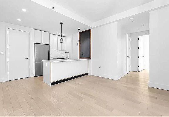 2nd image of 557 4th Ave #406