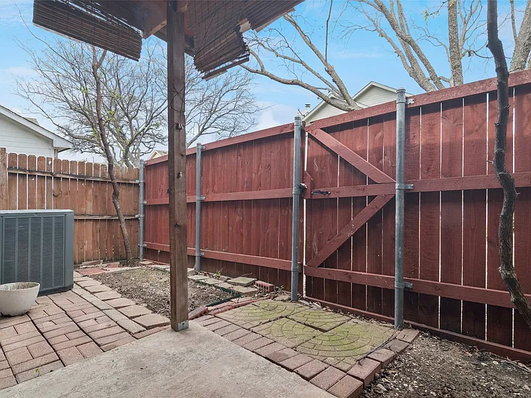 3805 Brandon Park Dr — Photo 15
