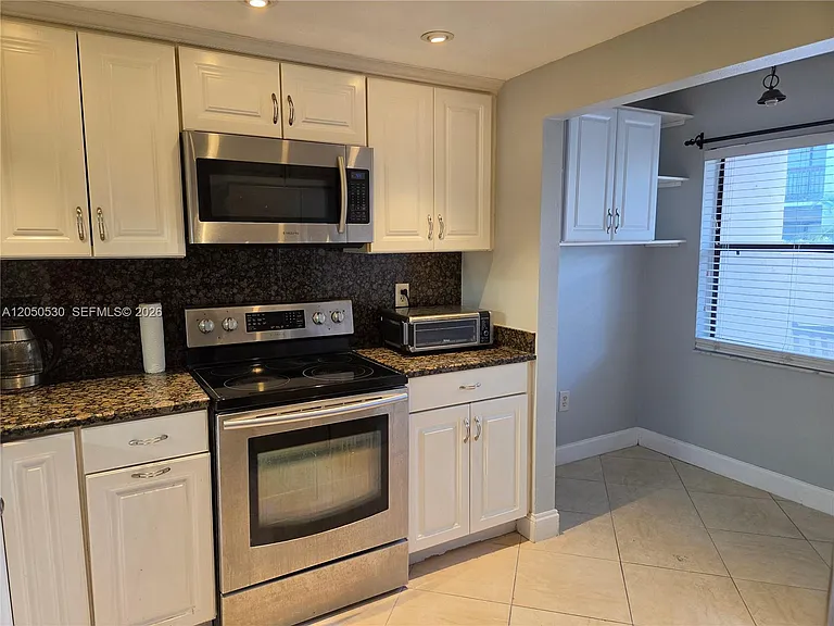 10028 NW 41st St #394 — Photo 3