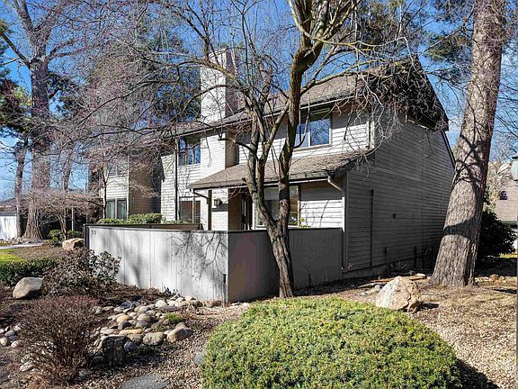 5th image of 515 S Walnut St