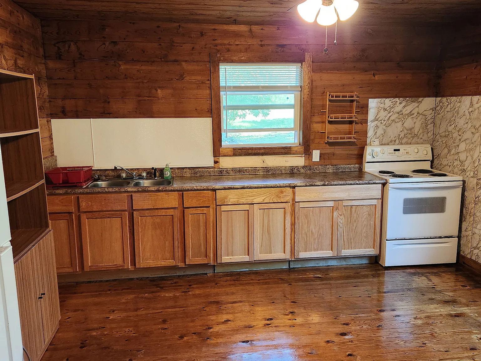 1 bed, 950 sqft, $950 — Photo 3