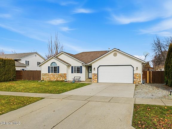 2nd image of 2981 W Broadmoore Dr