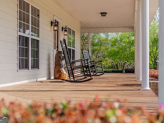 2nd image of 3300 Connor Ln