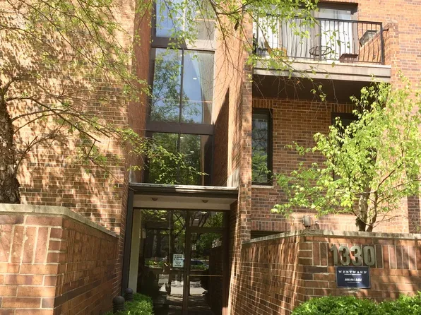 1330 N Lasalle St #300, Chicago, IL 60610