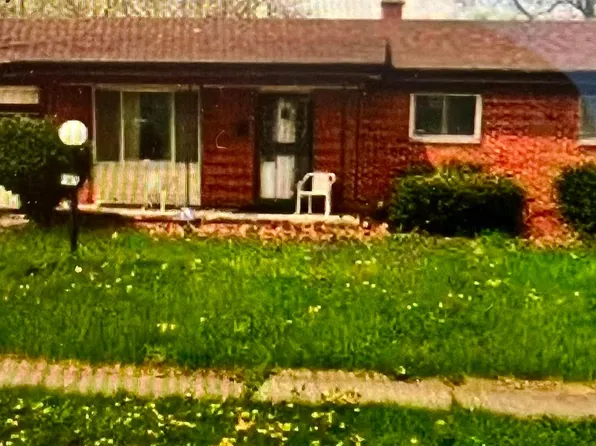 6069 Cypress Dr, Mount Morris, MI 48458