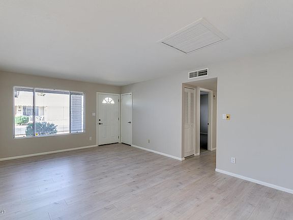 3rd image of 8259 E Emelita Ave