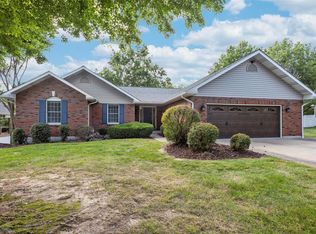 700 Emge Rd, O'Fallon, MO 63366