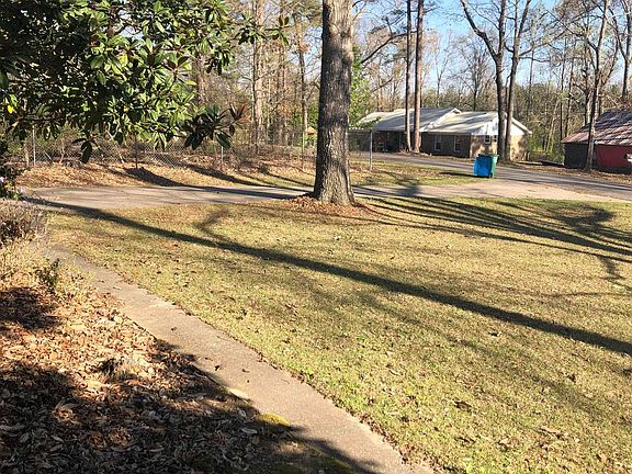 5th image of 146 1st Ave