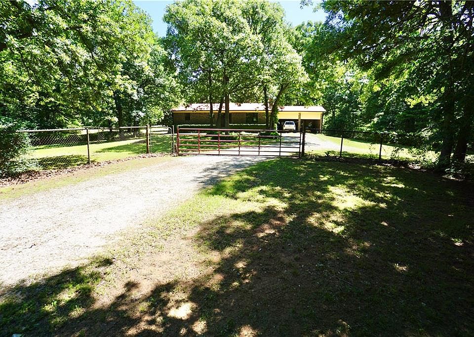 1st image of 18900 Wildhorse Dr
