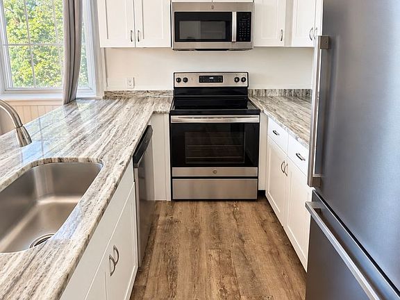 5th image of 2 Pleasant St #8
