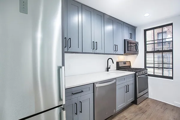 Rented by Bohemia Realty Group | media 2
