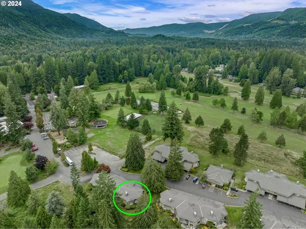 68574 E Fairway Estates Rd #A6, Welches, OR 97067