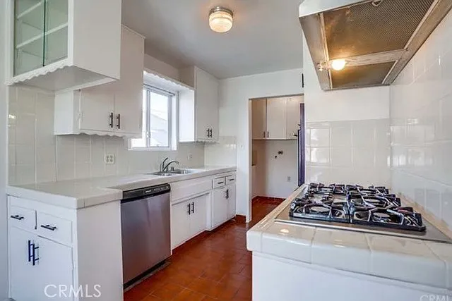 6 bed, 2903 sqft, $3,500 — Photo 4