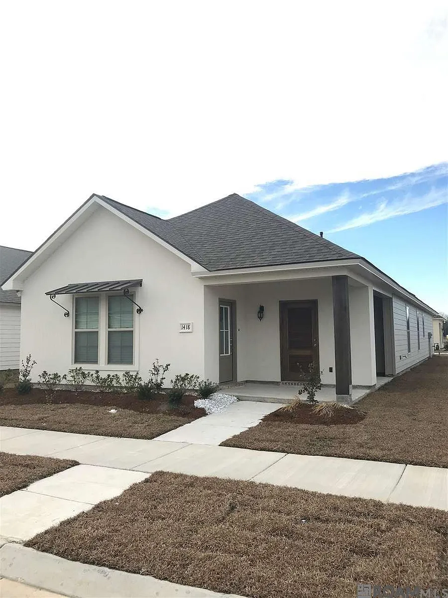 Building Photo - 1418 Gardenia Ln