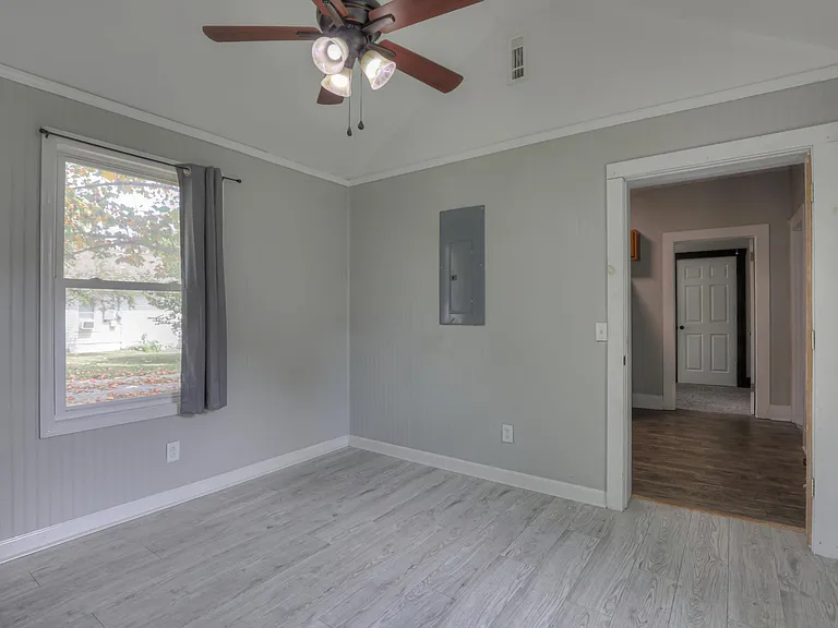 308 Elm Ave — Photo 24
