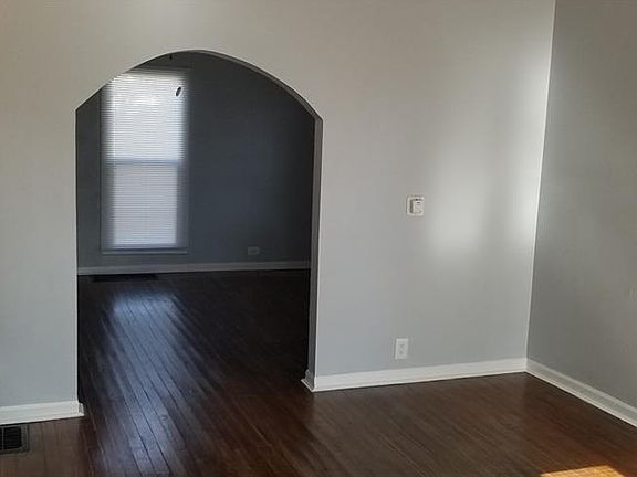 4th image of 1556 E Gimber St