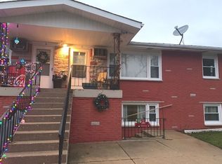 200 Maple St APT 4, Sugar Grove, IL 60554