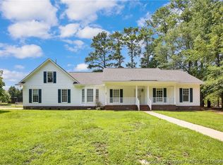 2741 Rivercliff Rd, Fayetteville, NC 28301