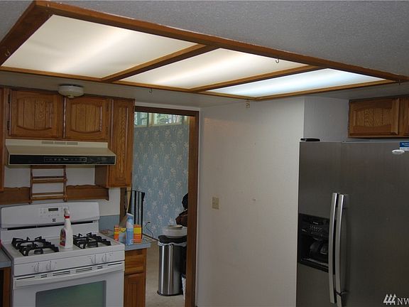 4th image of 5222 Hardt Ave NE