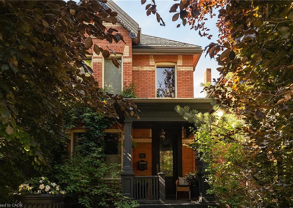 1st image of 163 Duke St