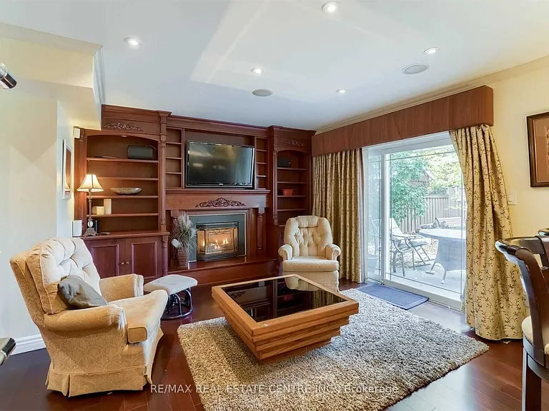 41 Clearside Pl — Photo 16