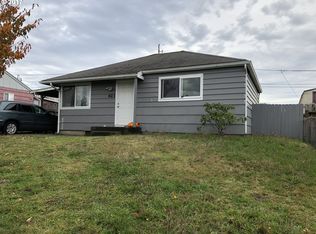 923 Garfield Ave, Coos Bay, OR 97420