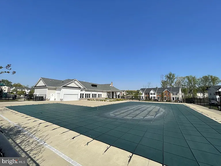 706 Bunker Ln — Photo 28