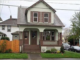 1st image of 3804 SE Belmont St