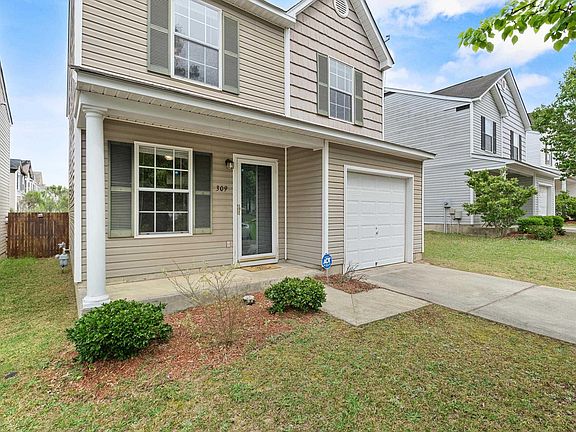 2nd image of 309 Curvewood Rd