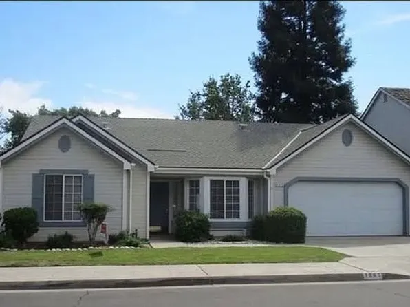1865 E Frederick Ave, Fresno, CA 93720