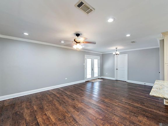 4th image of 702 Eagle Dr