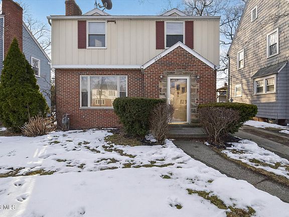 4th image of 3935 Grantley Rd