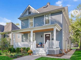 114 S Bruner St, Hinsdale, IL 60521