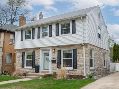 2835 North Hartung AVENUE, Milwaukee, WI, 53210