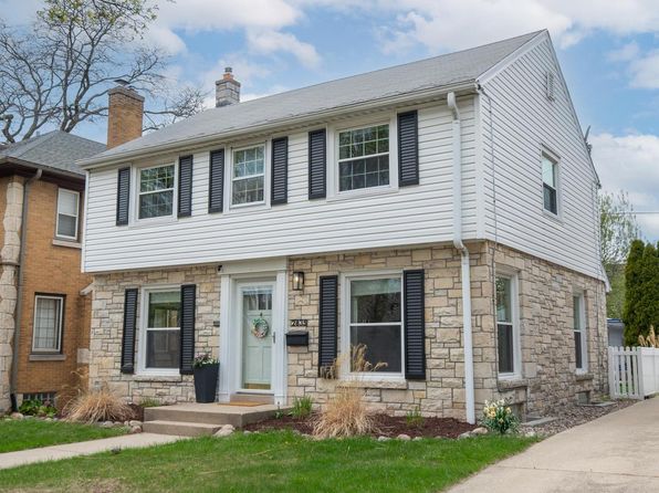 2835 North Hartung AVENUE, Milwaukee, WI 53210
