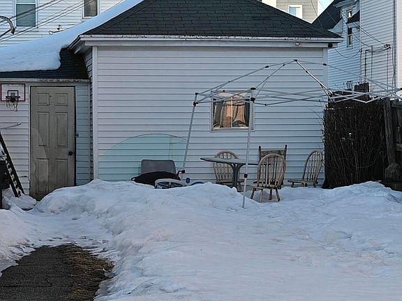 2nd image of 358 Auburn Street