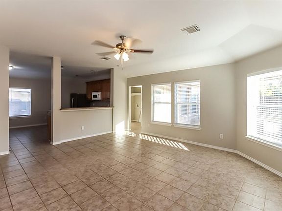 4th image of 1534 Martin Lake Dr