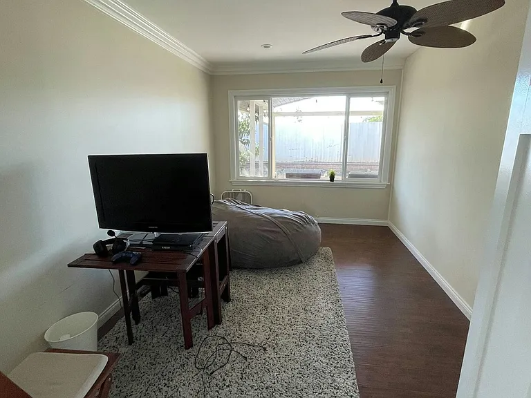 1053 Presidio Dr #A — Photo 6