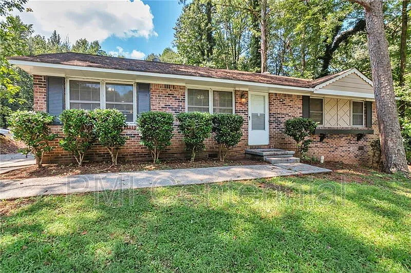 484 Evergreen Dr