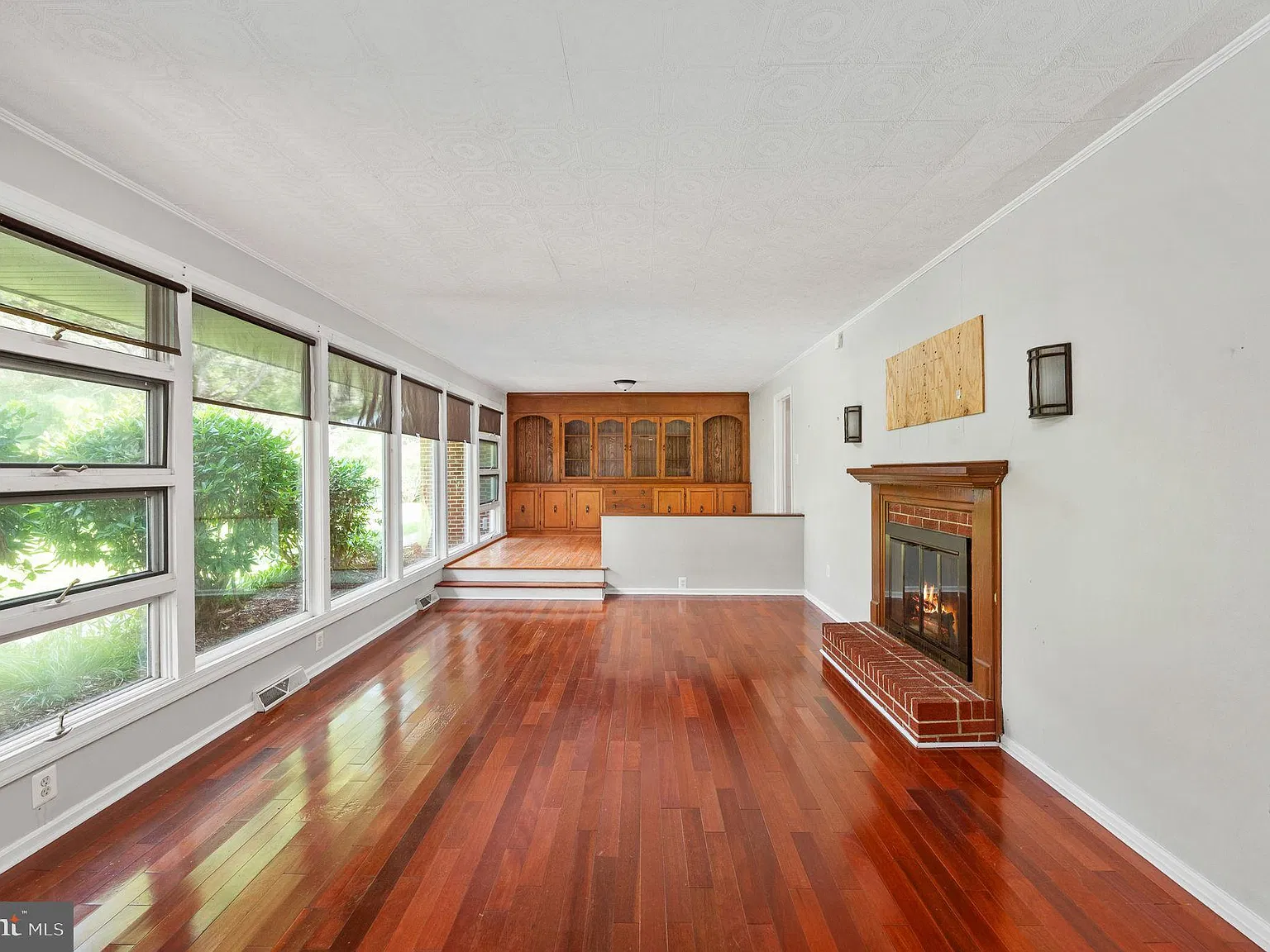 4 bed, 3.5 bath, 2940 sqft, $2,495 — Photo 4