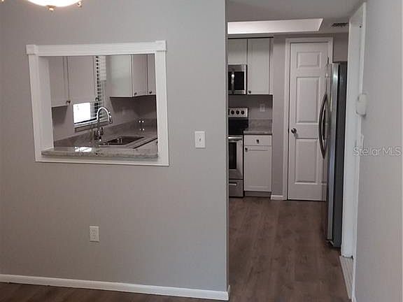 4th image of 1767 Arbor Dr S